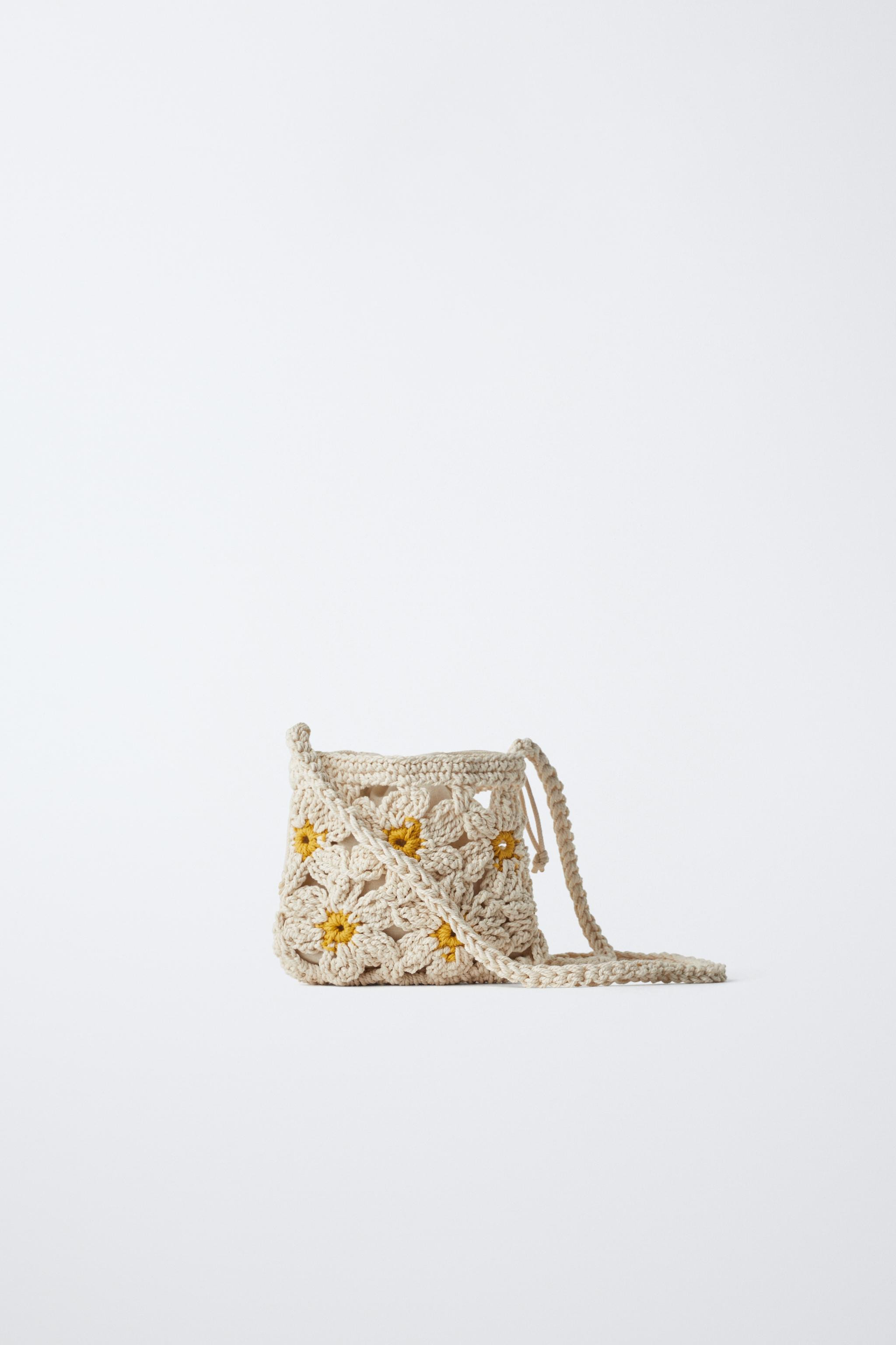 Crochet crossbody bag with floral detail. It has an inner drawstring pouch. Shoulder strap. Heigh... | Zara US