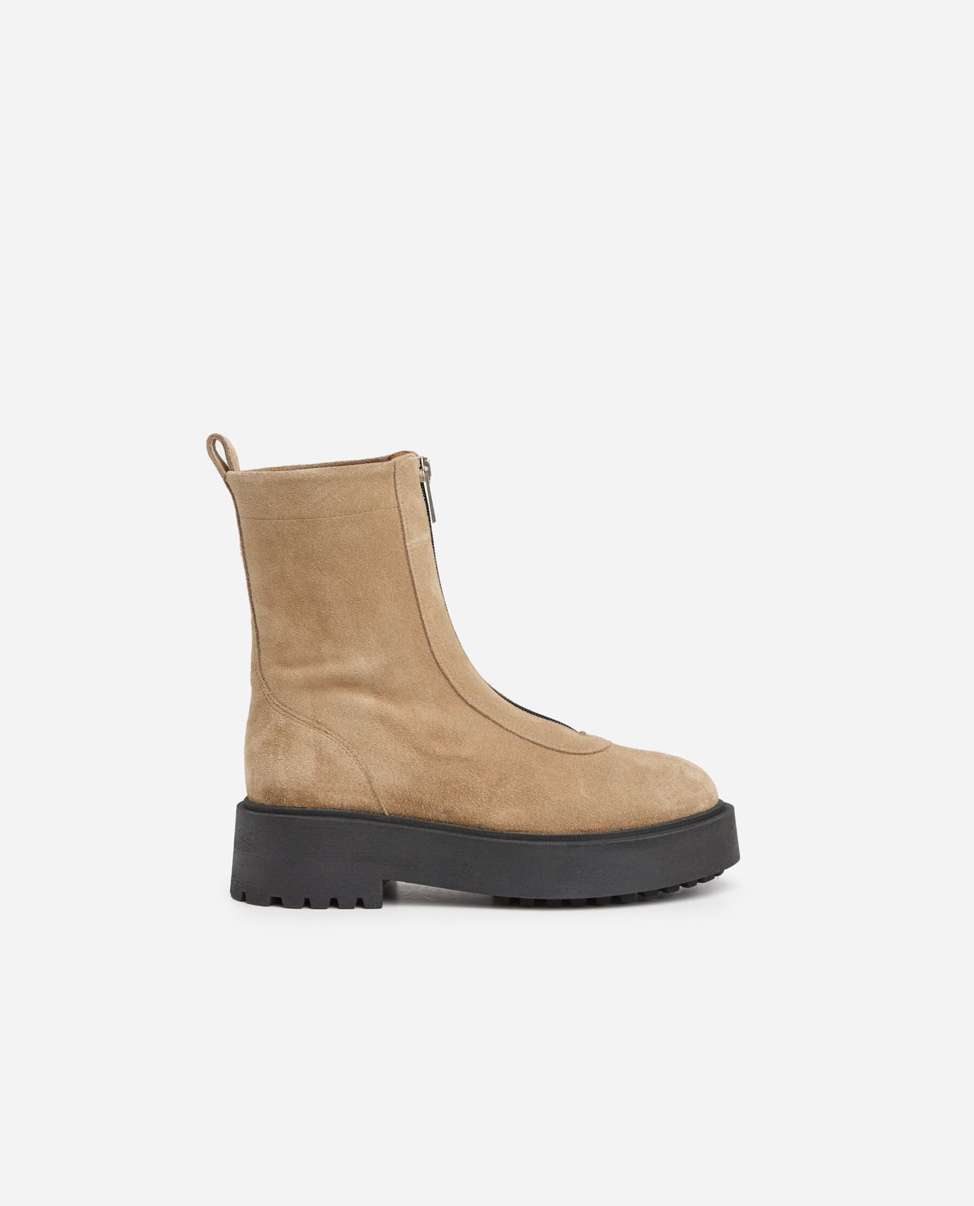 Alma Suede | Flattered