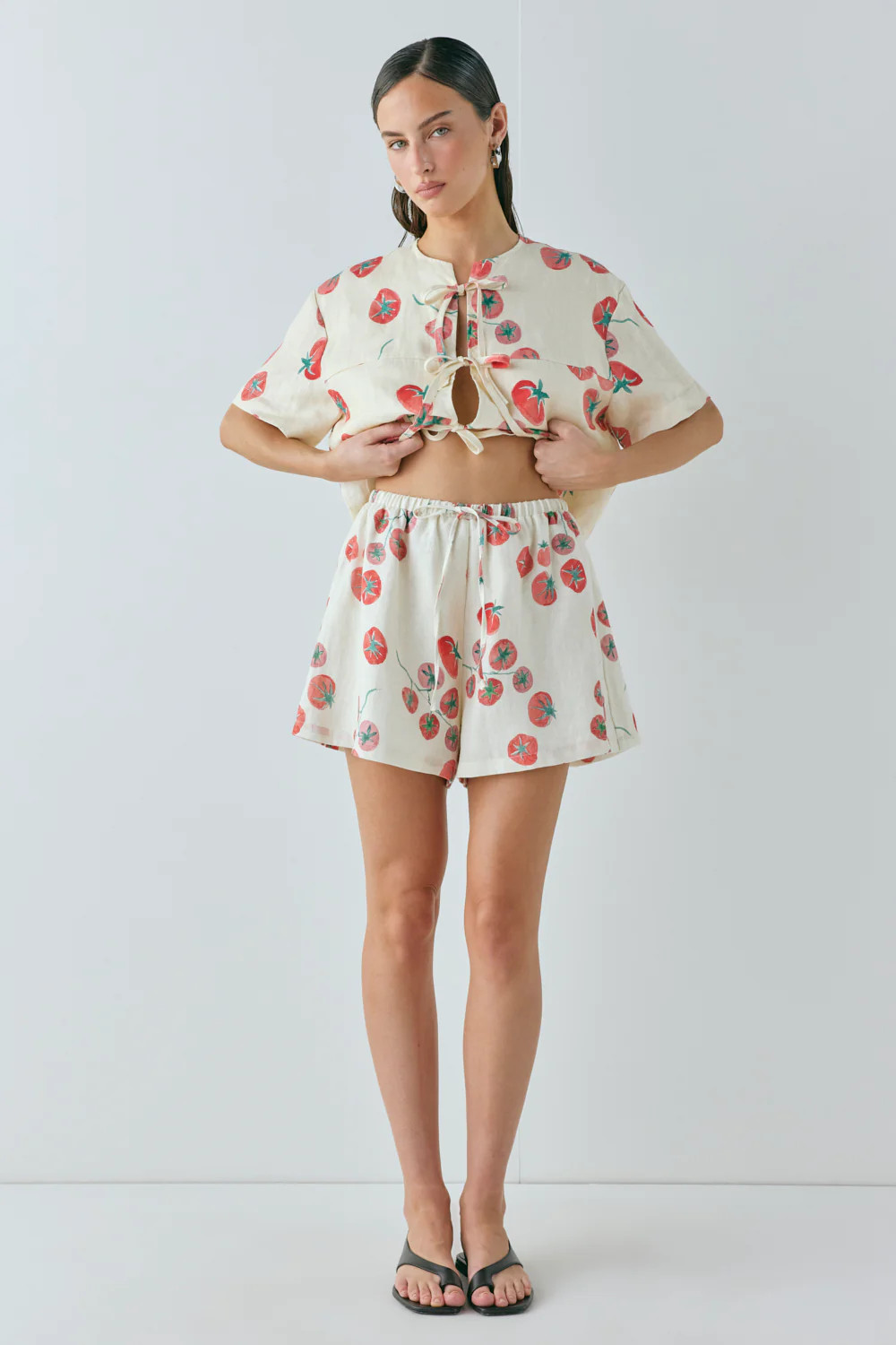 Annika Linen Shorts Roma | VRG Grl