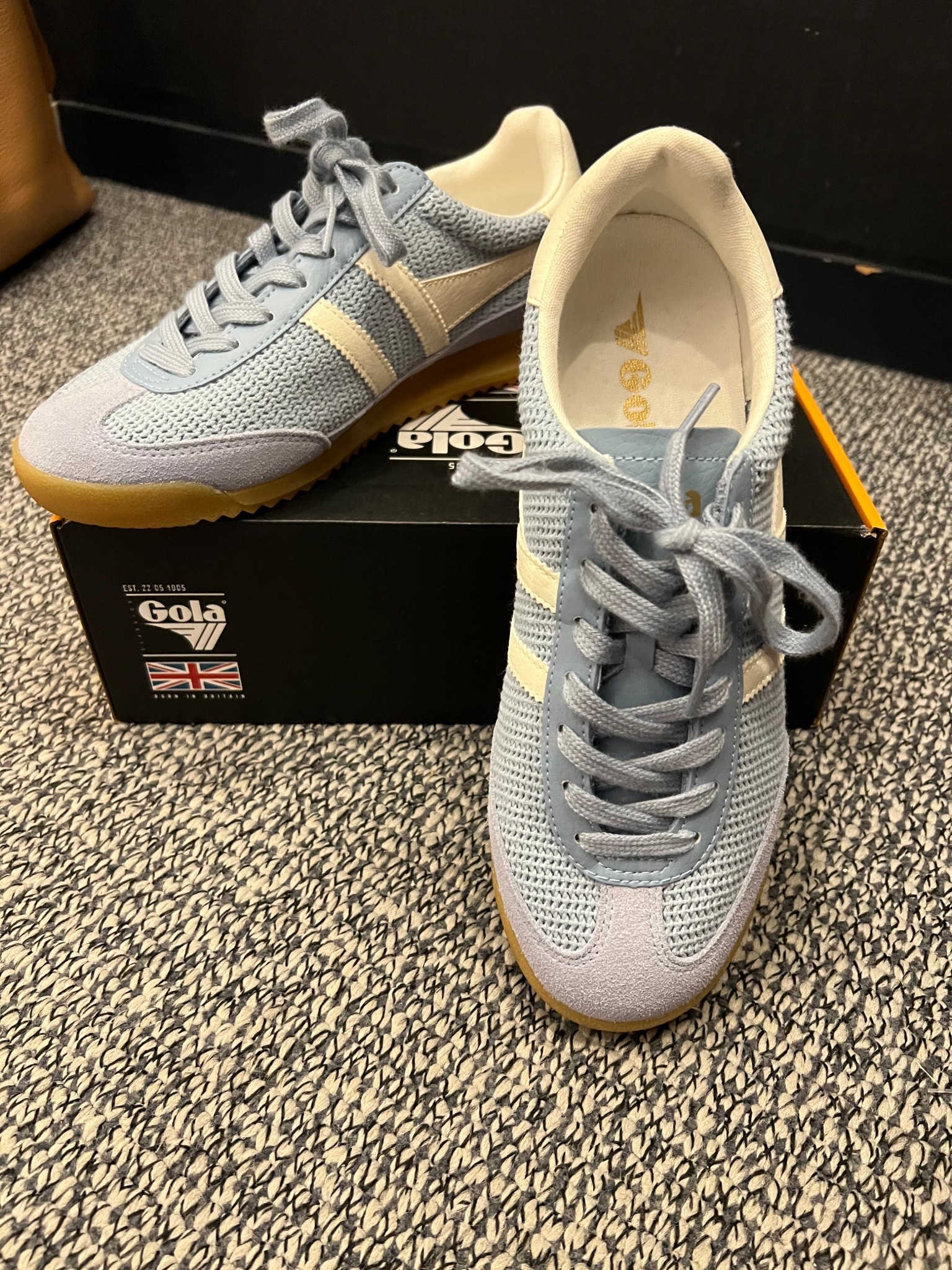 blue sneakers, casual outfit 

#LTKootd #LTKOver40 #LTKSeasonal