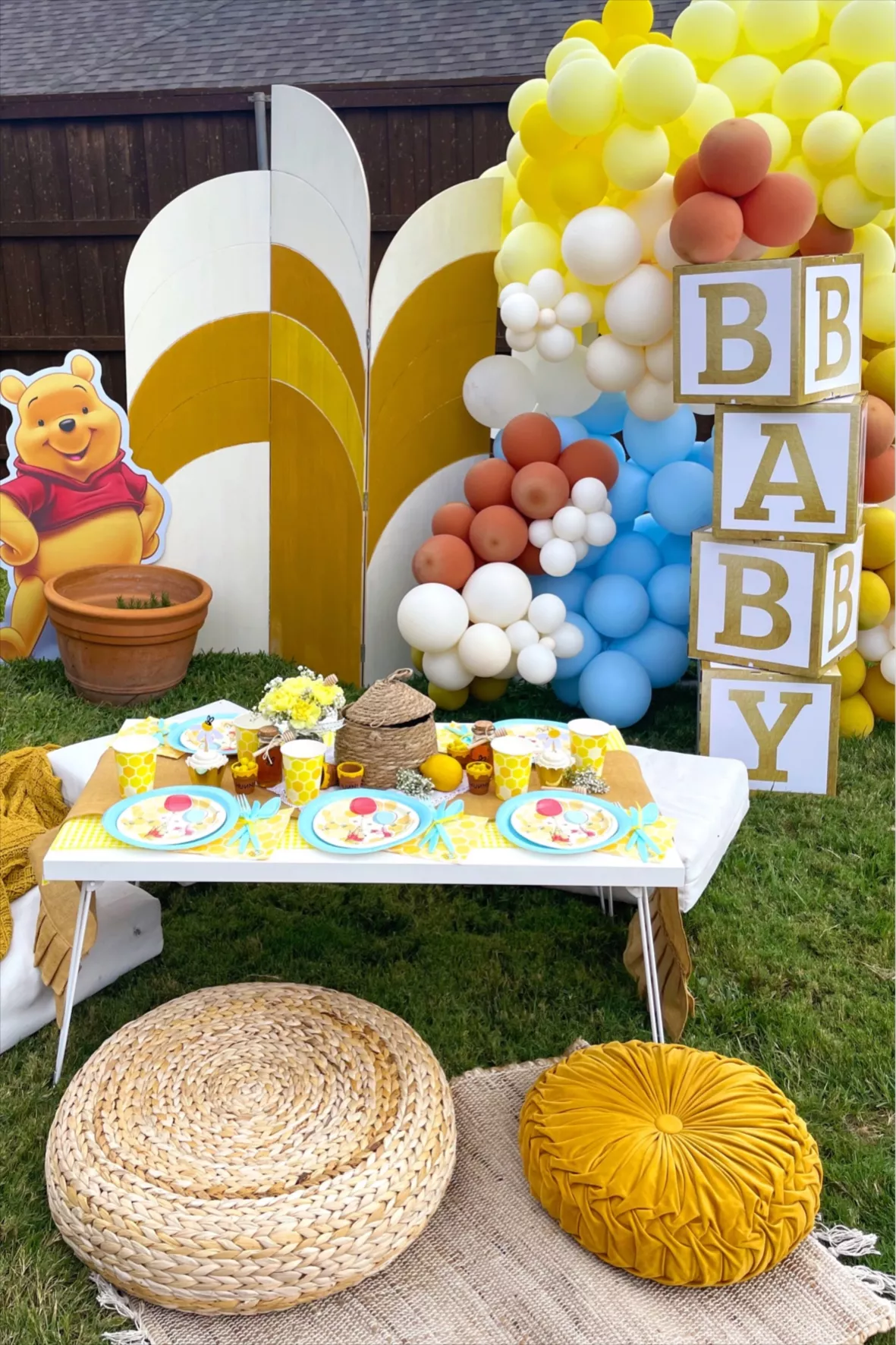 winnie pooh/ centerpieces stick/winnie decoration/baby shower