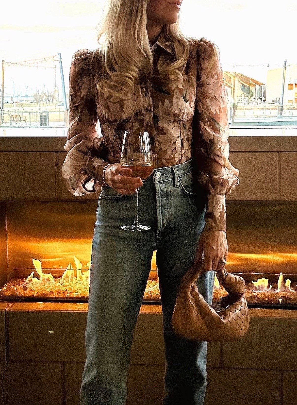 The prettiest floral top
Agolde jeans 
Jeans #LTKdayinmylife #LTKValentine

#LTKSeasonal