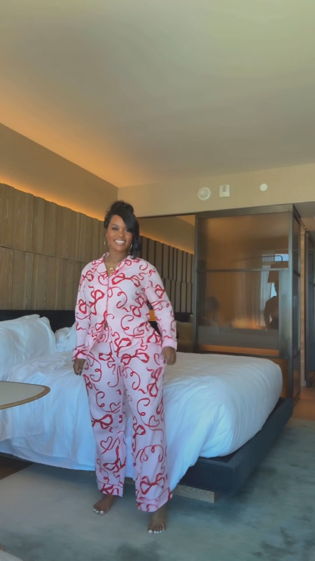 Cozy season is officially here 💕 Wearing this Joyspun flannel pajama set in the color Strawberry Smoothie is soft, stretchy, and curvy girl friendly! I’m in a size medium and it fits just right. Perfect for holiday mornings or your next girls’ trip ✈️ 🎀 💅🏾 



#liketkit #LTKPetite #LTKStyleTip #LTKPlusSize