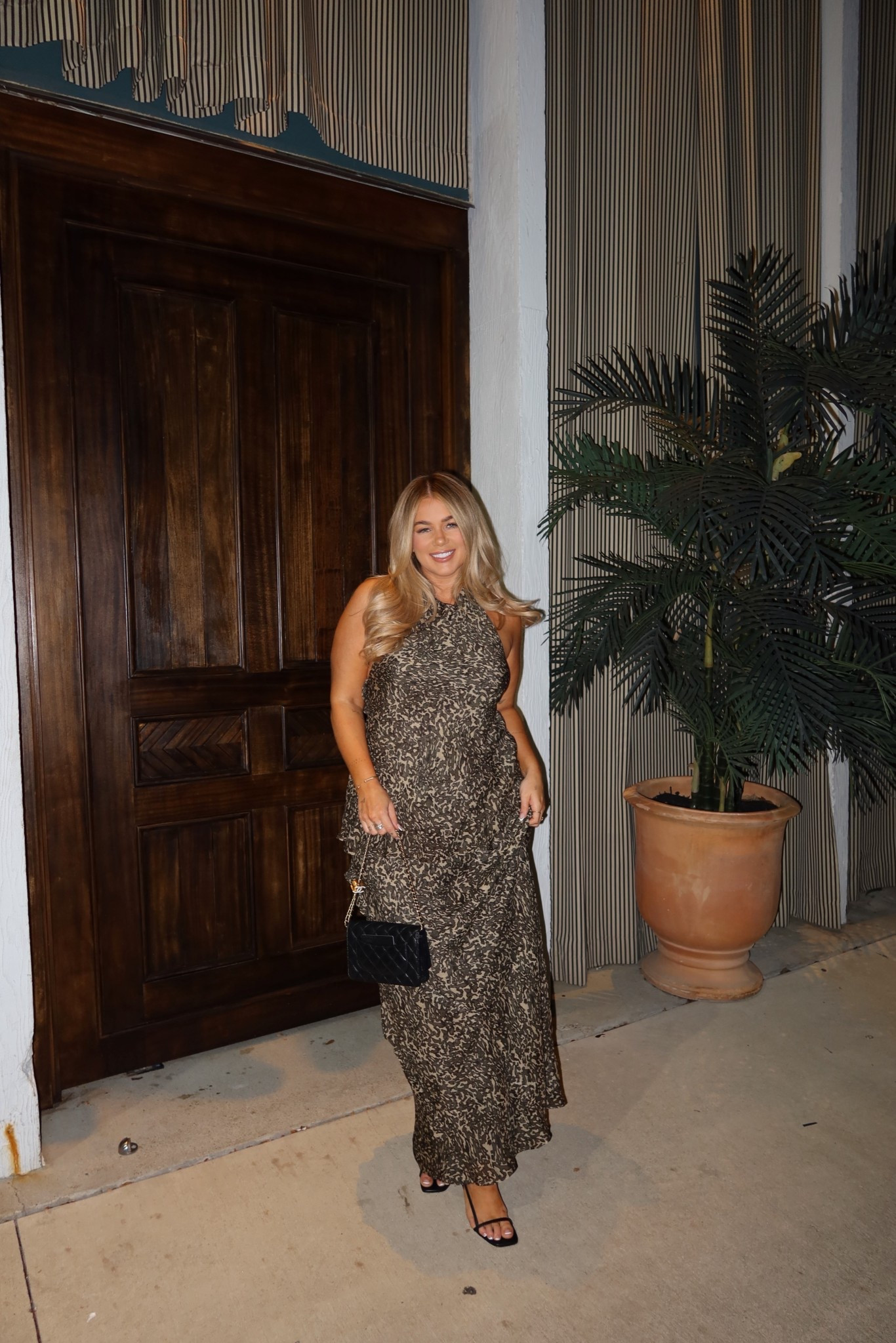 Been wanting to wear this set forever!!! Dinner last night at Carbone 🍝 
Top — 10 
Bottoms - 12 

#LTKTravel #LTKMidsize #LTKCon