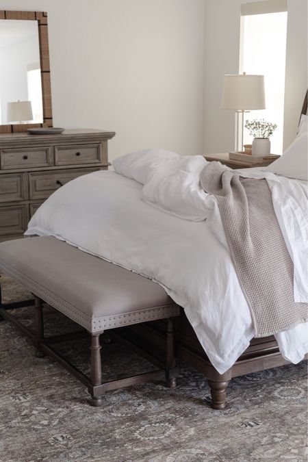 Boll&Branch bedding must haves:
Duvet insert, duvet cover, waffle blanket, 
Duvet insert: medium weight 
Waffle blanket: pewter
Signature hemmed sheets: white

bedroom decor, bedding sets, bed

#LTKSeasonal #LTKsalealert #LTKhome