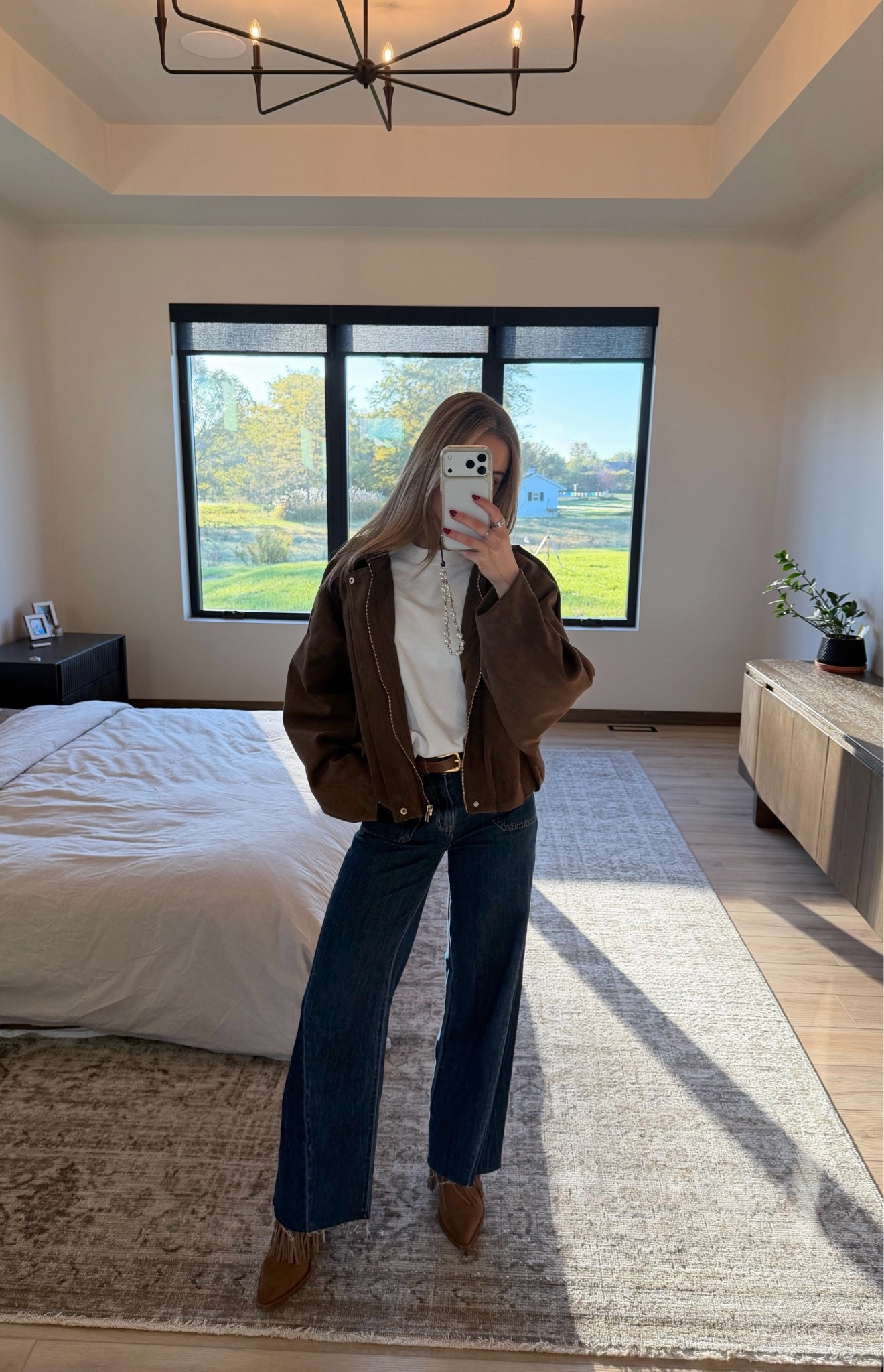 Fall outfit season! 🍂 A brown jacket, dark wash wide leg denim and a few few neutral staples. Such an easy every day fall look that still feels put together! Linked the look and similar finds below ￼✨￼


#falloutfit #fallfashion #brownjacket #widelegjeans