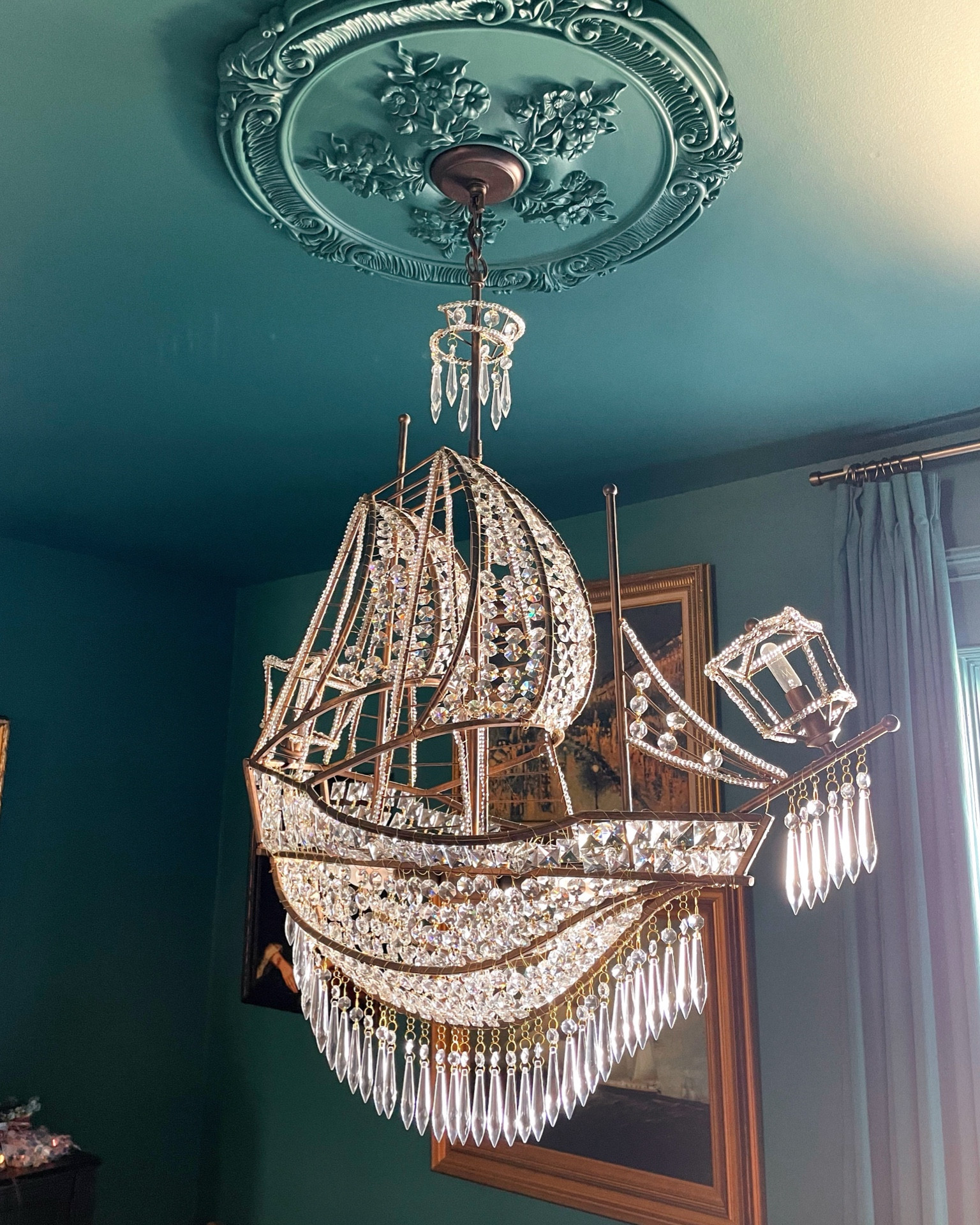 Pirate ship Chandelier ☠️

#LTKhome