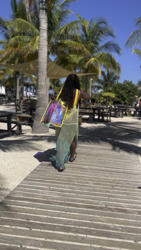 It’s all in the … beach bag! #beachbag #beachtote #iridescentbag #iridescentbeachbag #funboybeachbag

#LTKswim #LTKitbag #LTKtravel