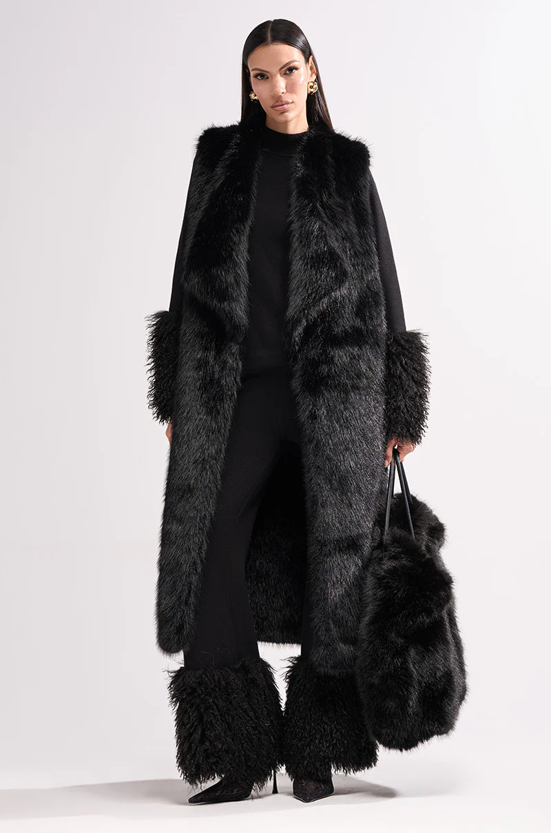 DOWNTIME FAUX FUR VEST IN BLACK | AKIRA