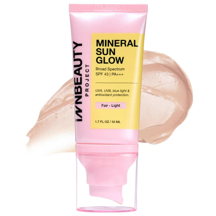 Mineral Sun Glow Broad Spectrum Sunscreen SPF 43 PA +++ with Peptides and Vitamin C | Sephora (US)