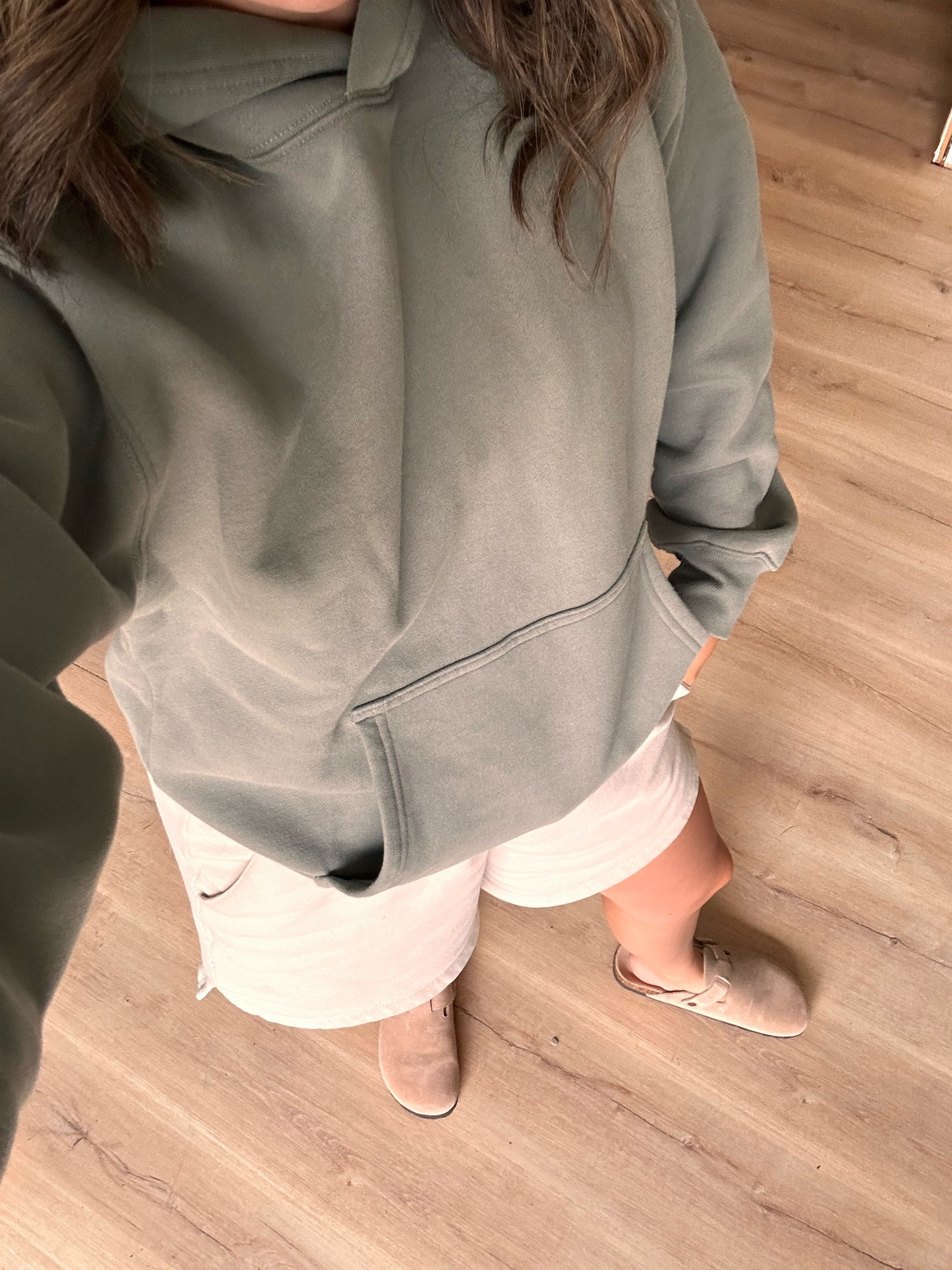 Fall outfit inspo | Cozy hoodie, sweat shorts and Birkenstock dupes 

#LTKcanada #LTKautumn #LTKstyletip