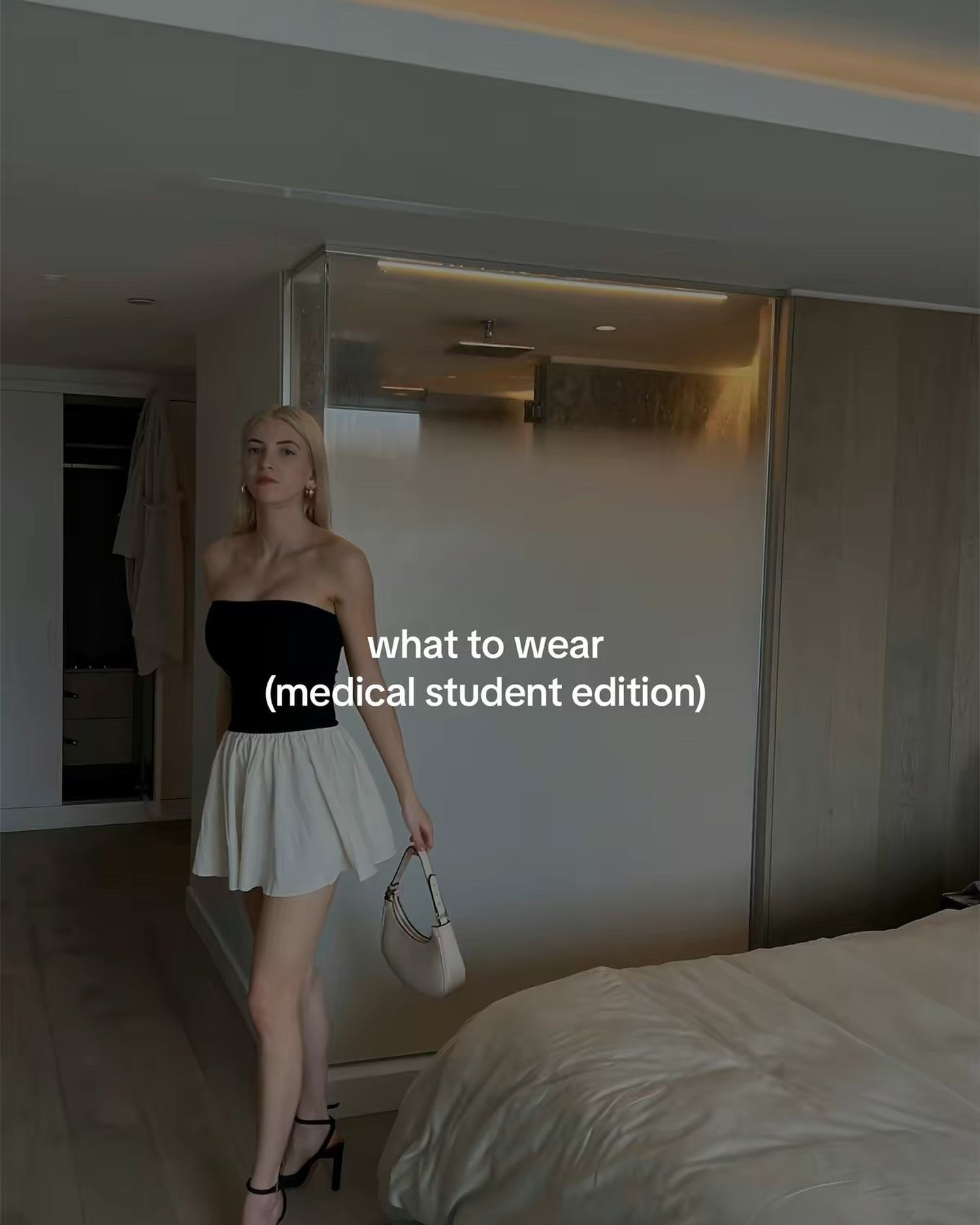 med girlies: outfit inspo alert for those summer days working in a clinic + pre shift hot girl walk + post shift spicy margs with the girls because it’s SUMMER and even if we have to work we can still find balance. 

✨ everything is linked in my LTK ✨ 

#medstudent #outfitinspo #clinicoutfit #summer #medschool #medschooloutfits #outfits #fashioninspo #affordablefashion #ltk #ltkcreator #contentcreator #influencer #medicalschoollife