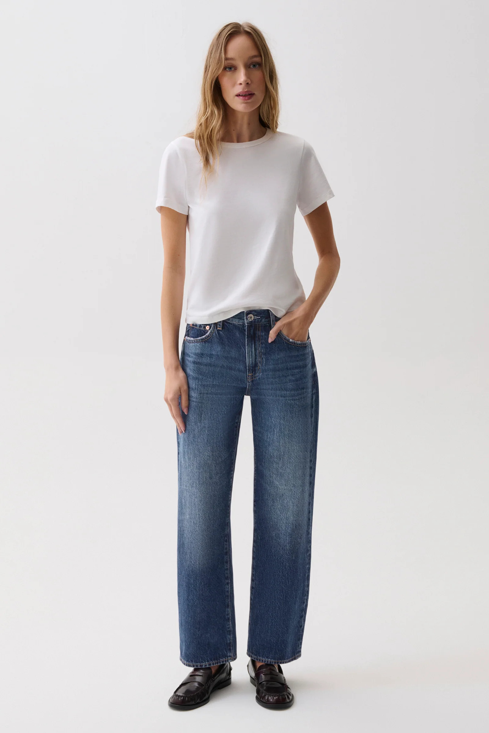 Lexi Mid Rise Bowed Straight - Distance | Pistola Denim