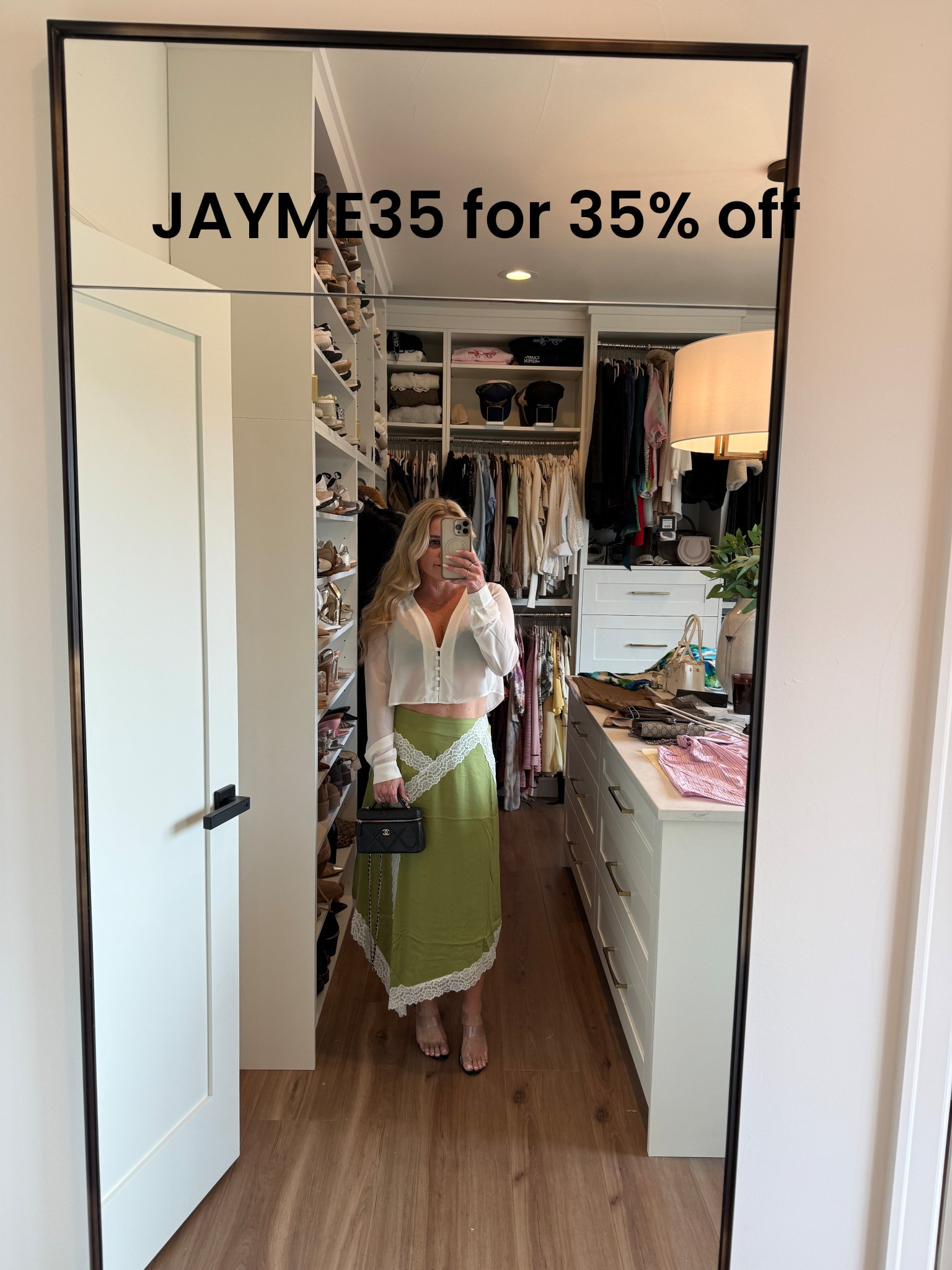 Date night outfit, lime green satin skirt, classy date night outfit, satin skirt, Vici sale 

#LTKPetite #LTKSaleAlert #LTKootd