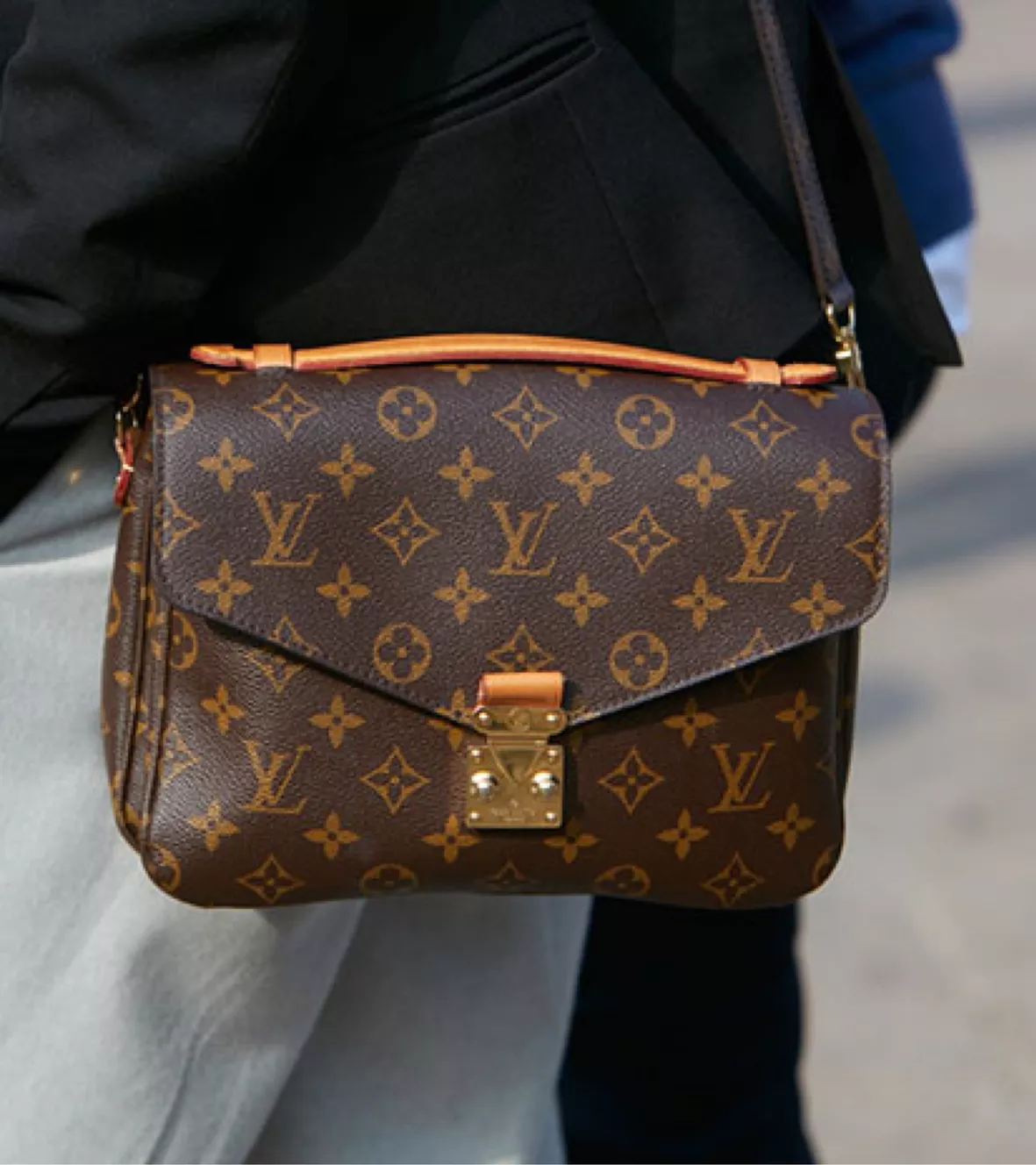 Louis Vuitton on X: Featuring the #LouisVuitton initials, the