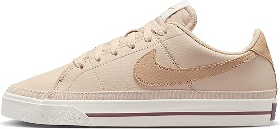 Nike women's Sports Low Top Shoes | Amazon (US)