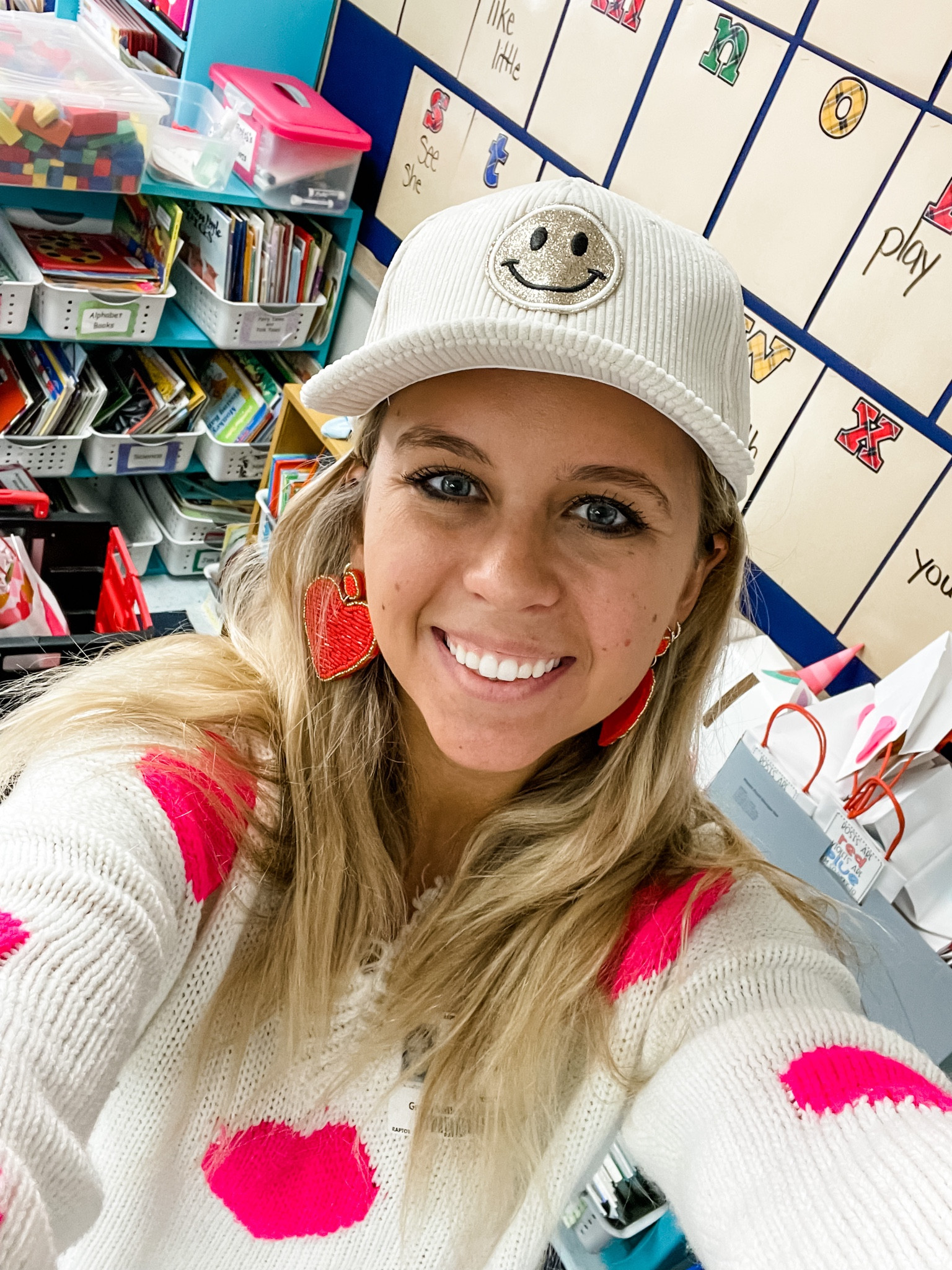Valentines teacher fit 💗🤍❤️

#LTKSeasonal