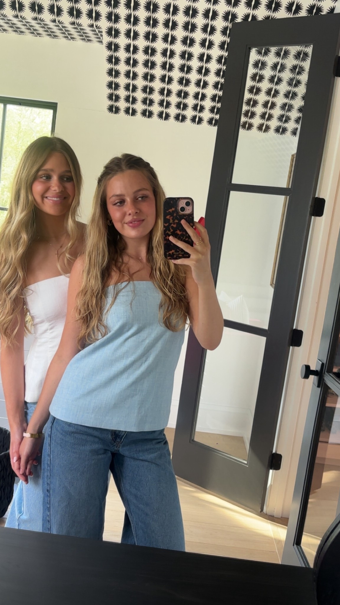 top - 2xs
jeans - 27
shoes - 8 

#LTKSummerEdit #LTKGiftGuide #LTKSeasonal