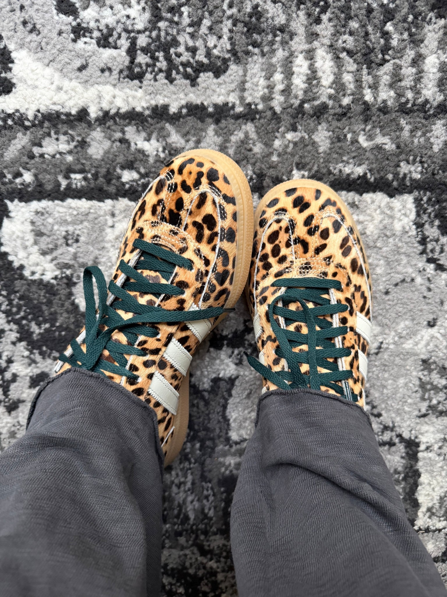 The cutest leopard sneakers! 

Adidas spezials

#LTKootd #LTKdayinmylife #LTKSeasonal