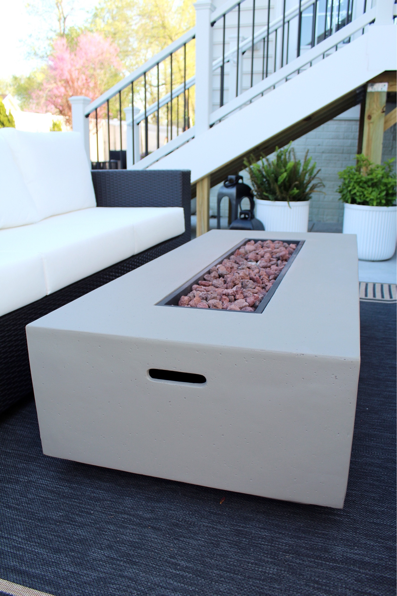 Wayfair outdoor, concrete fire pit



#LTKHome #LTKStyleTip #LTKSeasonal