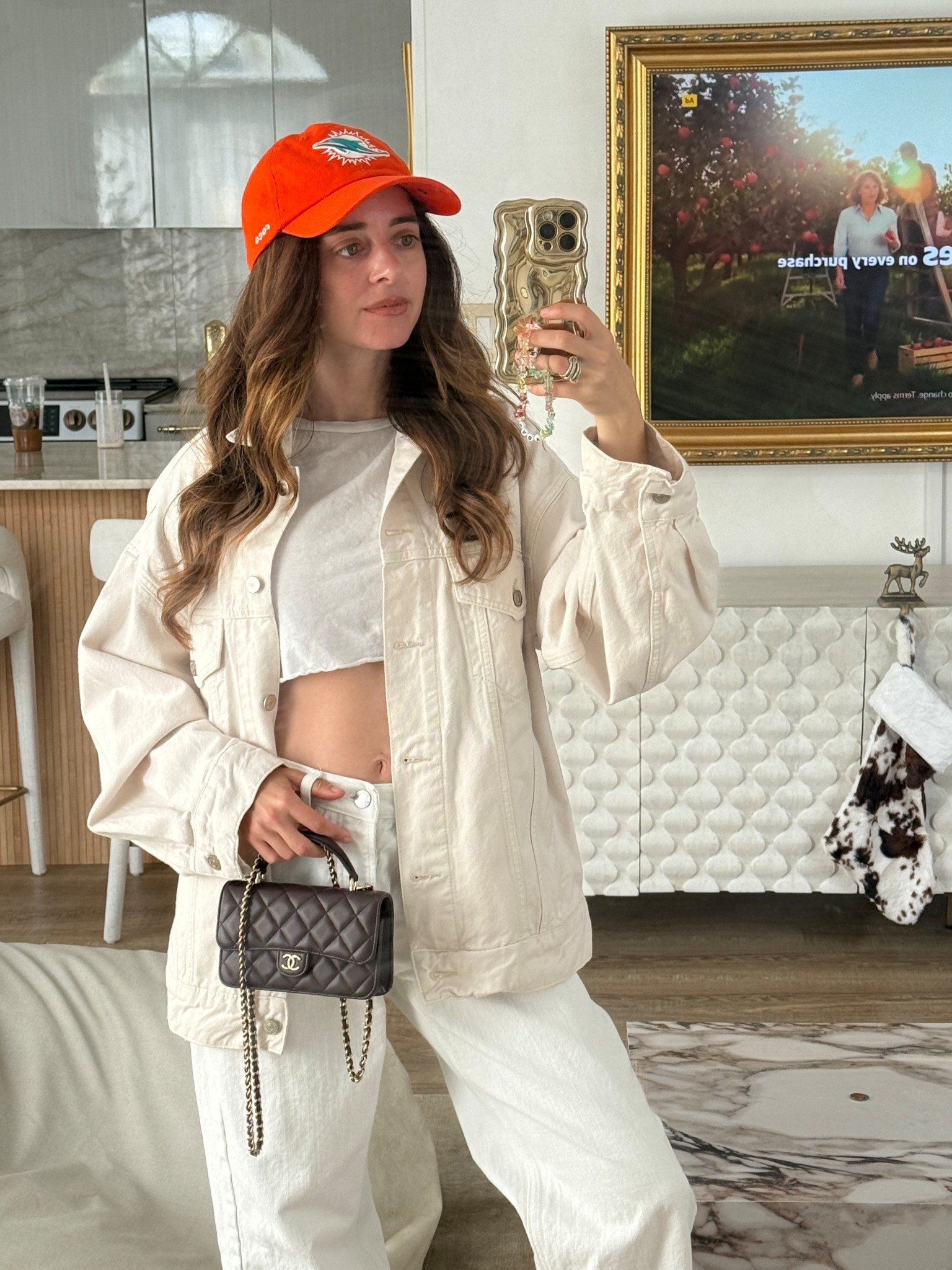 Cute, oversized weekend look 🤍

#allwhite 
#weekend
#jeans 

#LTKSeasonal #LTKTravel #LTKgrwm