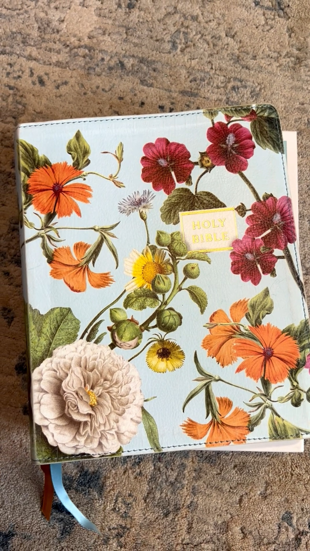 New year Bible study essentials 
New year new devotional 
Holy Bible
Blue
Floral
Grandmillenial 
Best bible highlighters
Zebra Mildliner
Amazon
Gift idea


#LTKHome #LTKFindsUnder50 #LTKGiftGuide