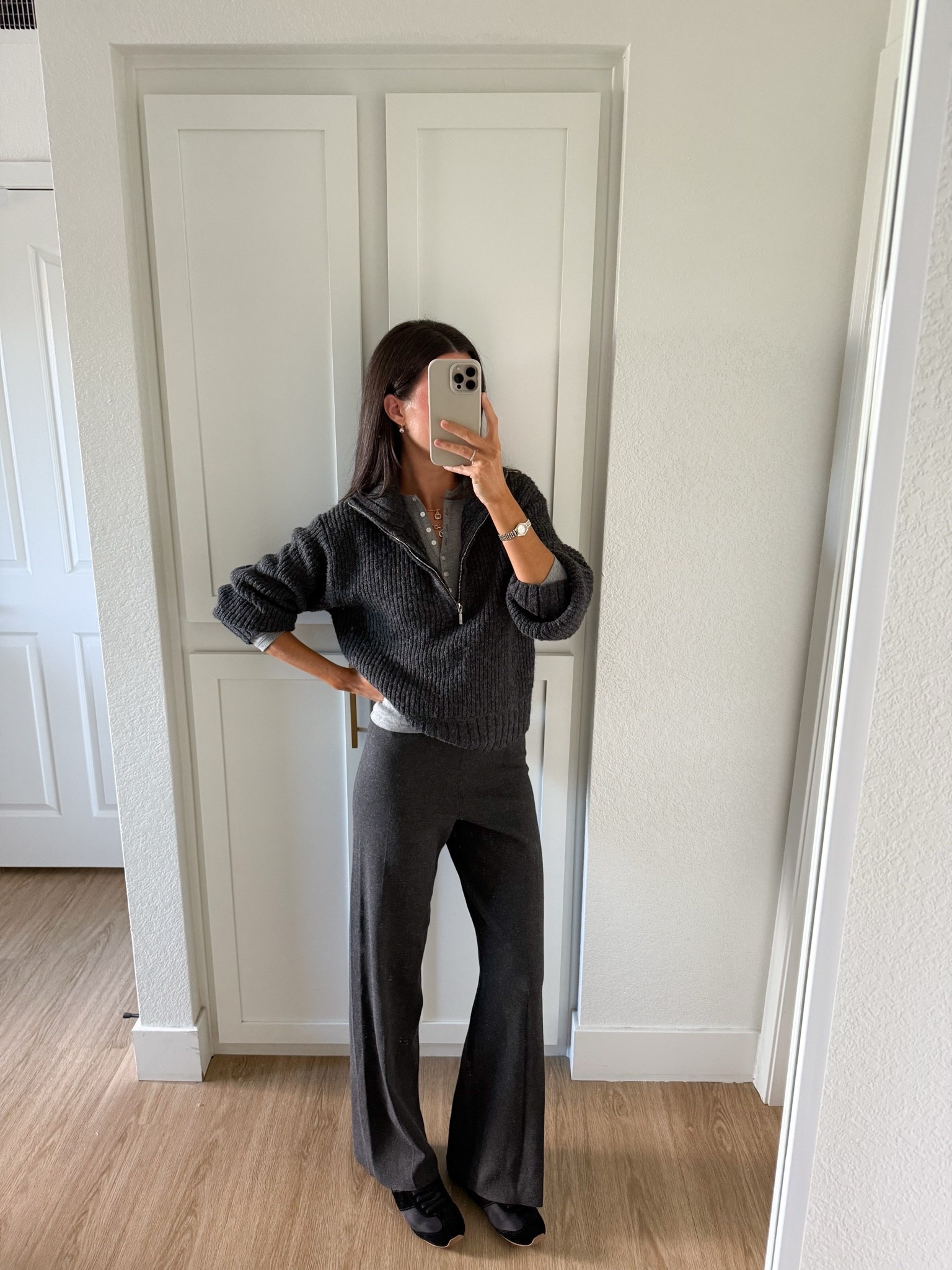 Outfit of the day! 5’7” wearing XS in the top and sweater and small in the pants.