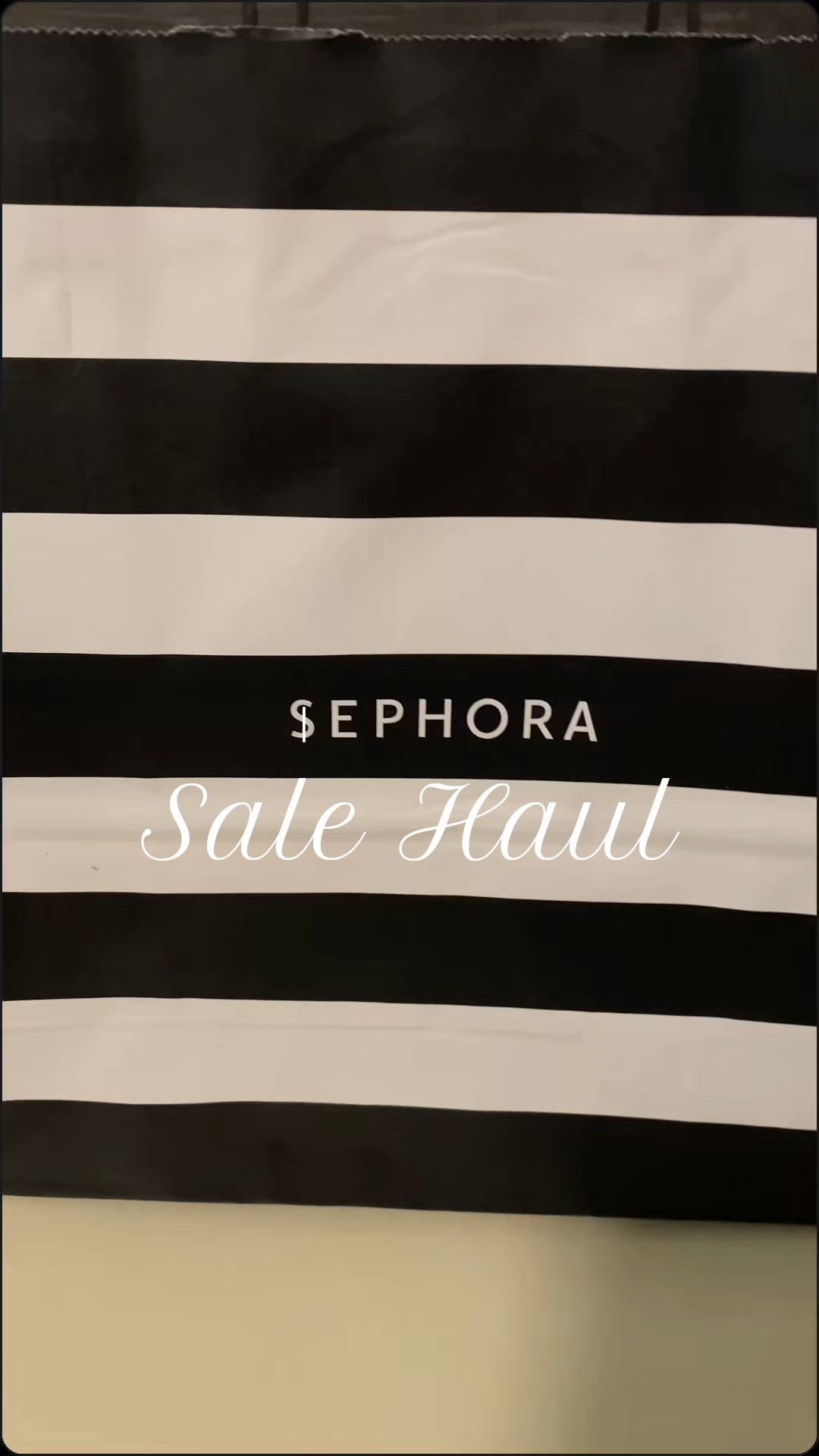 Sephora Sale mini haul…
Snagged some faves during the Sephora Sale + got this super cute black makeup bag for free!
Already obsessed with these:
	•	Brow game strong with ABH
	•	New glow unlocked with The Ordinary
	•	Extra glam thanks to Lancôme
…and of course, I had to grab a Tarte Beauty lip liner too.

Catch me living in these products from now on.
Anyone else taking advantage of this Sephora Sale?

#sephorahaul #beautyhaul #makeupbag #sephorafinds #beautylover #fitmamistyle

#LTKWatchNow #LTKBeauty #LTKSaleAlert