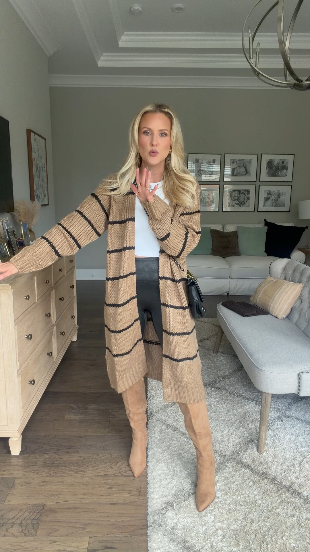 Come fall errands? YES!🙌🏼☕️Size small in everything / boots: size 7 🍂 Use code: HUNTSMAN40 to save 40% off
@vici #ViciPartner

#LTKgrwm #LTKootd #LTKmomlife