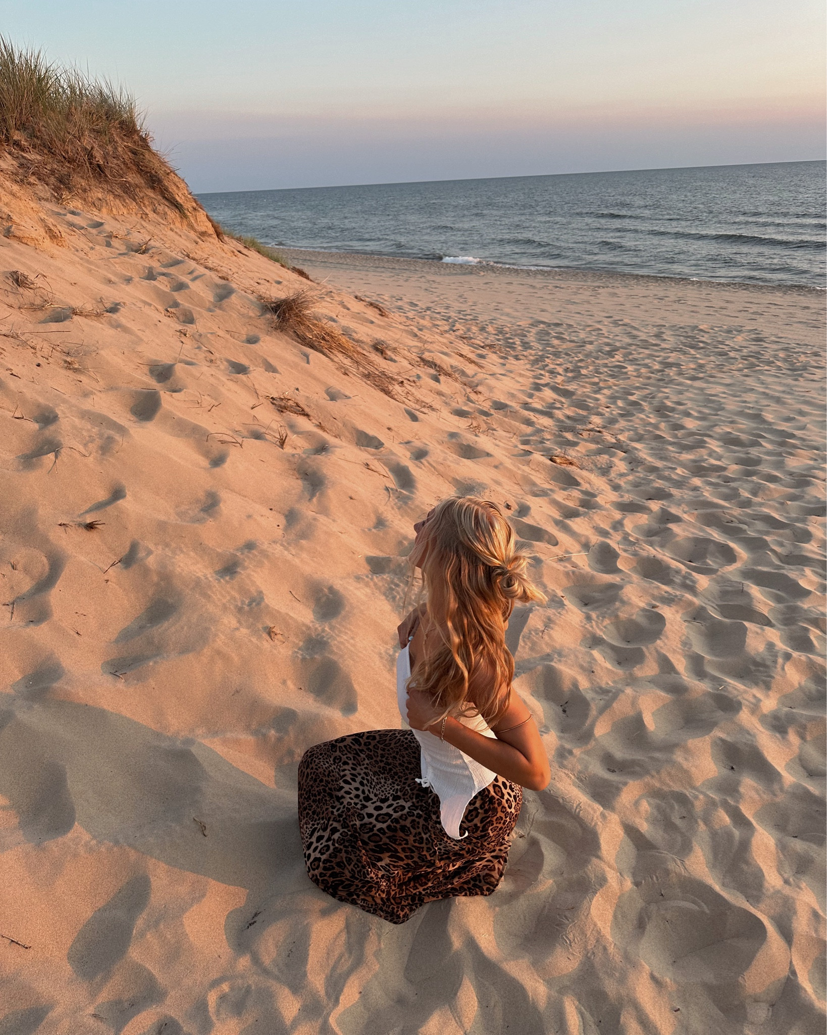 OOTN wearing a cute cheetah skirt and a tube top. My skirt is on sale!!

* Skirt- Pepermayo
* Top- Pacsun