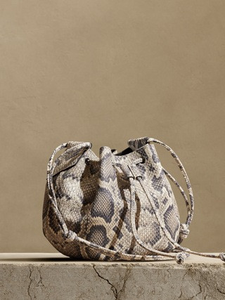 Pietra Bucket Bag | Banana Republic (US)