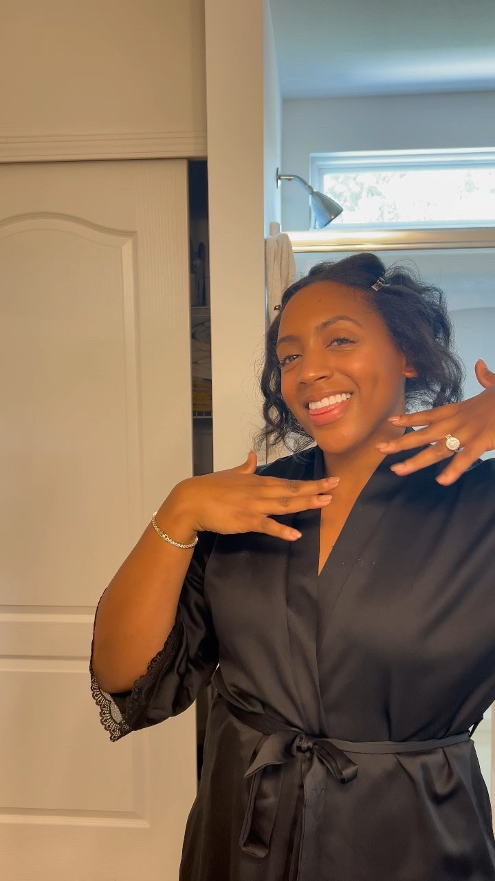 Loving @luvandcobeauty for my skin! Details linked here! 

#ad 

#LTKGiftGuide #LTKHoliday #LTKBeauty