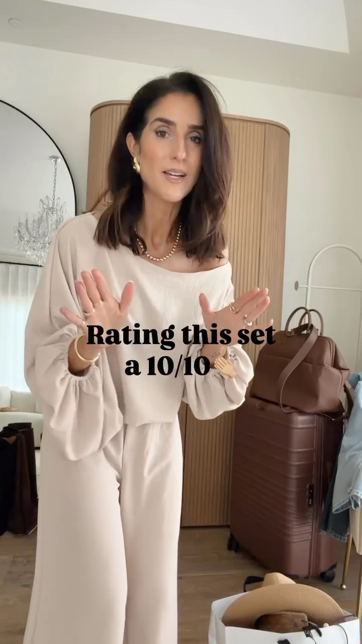 Rating this matching set a 10/10!! I’m just shy of 5-7” wearing the size small in the color apricot #stylinbyaylin #aylin #amazonset #matchingset

#LTKootd #LTKOver40 #LTKgrwm