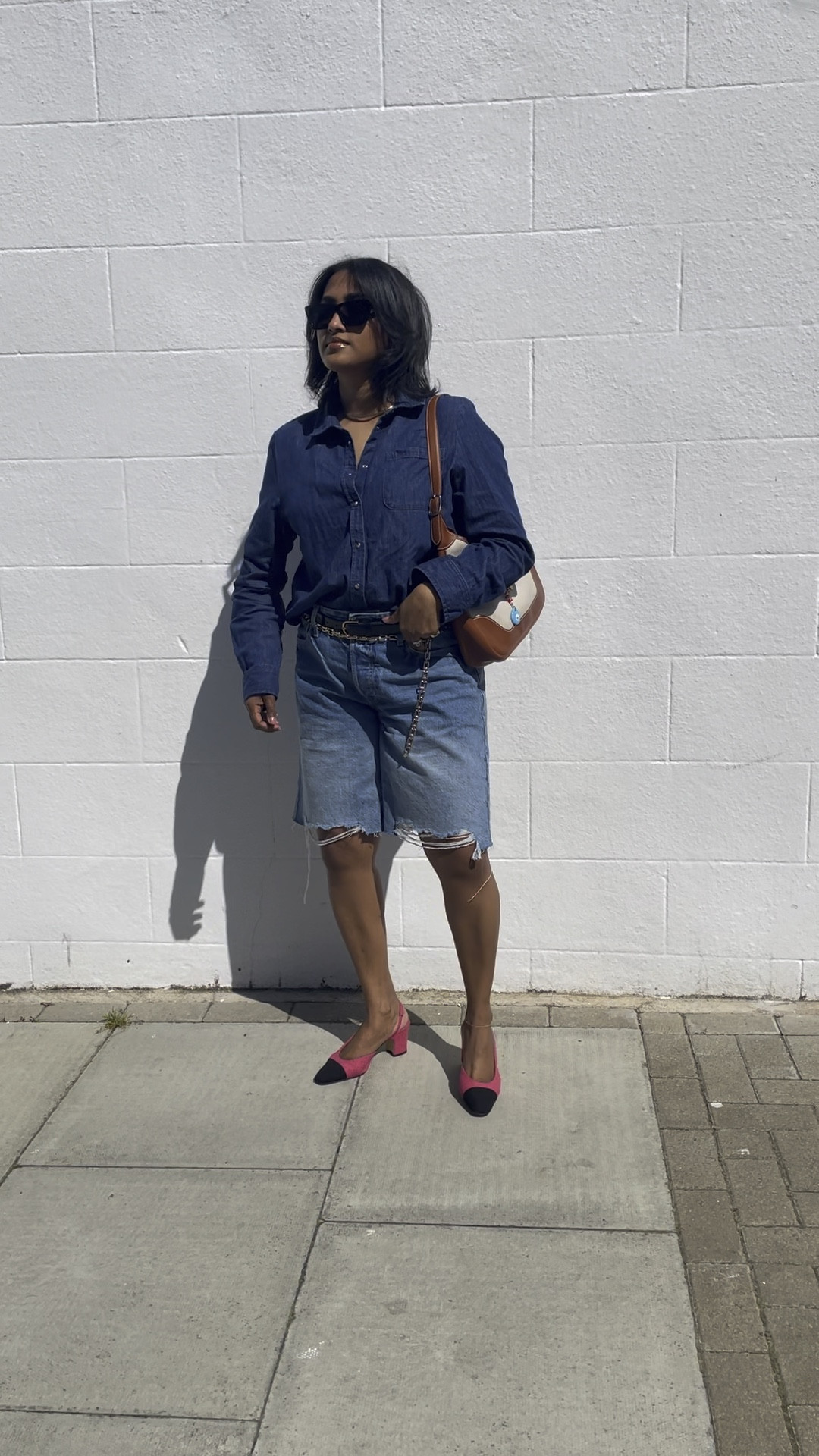 Denim shorts 
Shorts style for the city 
Bermuda shorts for petite girls 
Double denim 
Denim shirt 

#LTKfindsunder50 #LTKeurope