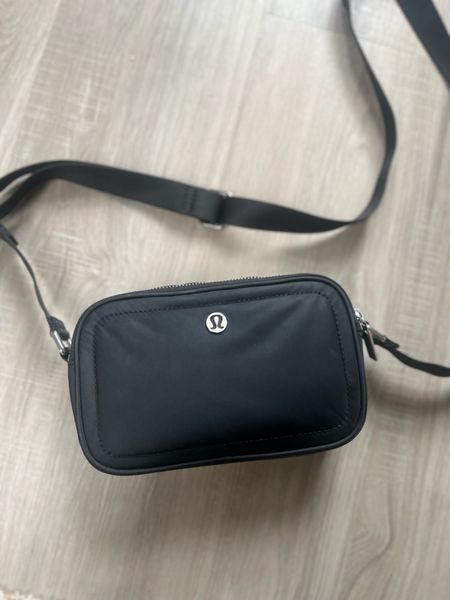 Lululemon camera bag 

Accessories  purse  casual outfit  fall outfit  crossbody bag 

#LTKitbag #LTKSeasonal #LTKstyletip