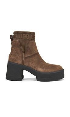 UGG Moxy Chelsea Boot in Dark Toffee from Revolve.com | Revolve Clothing (Global)