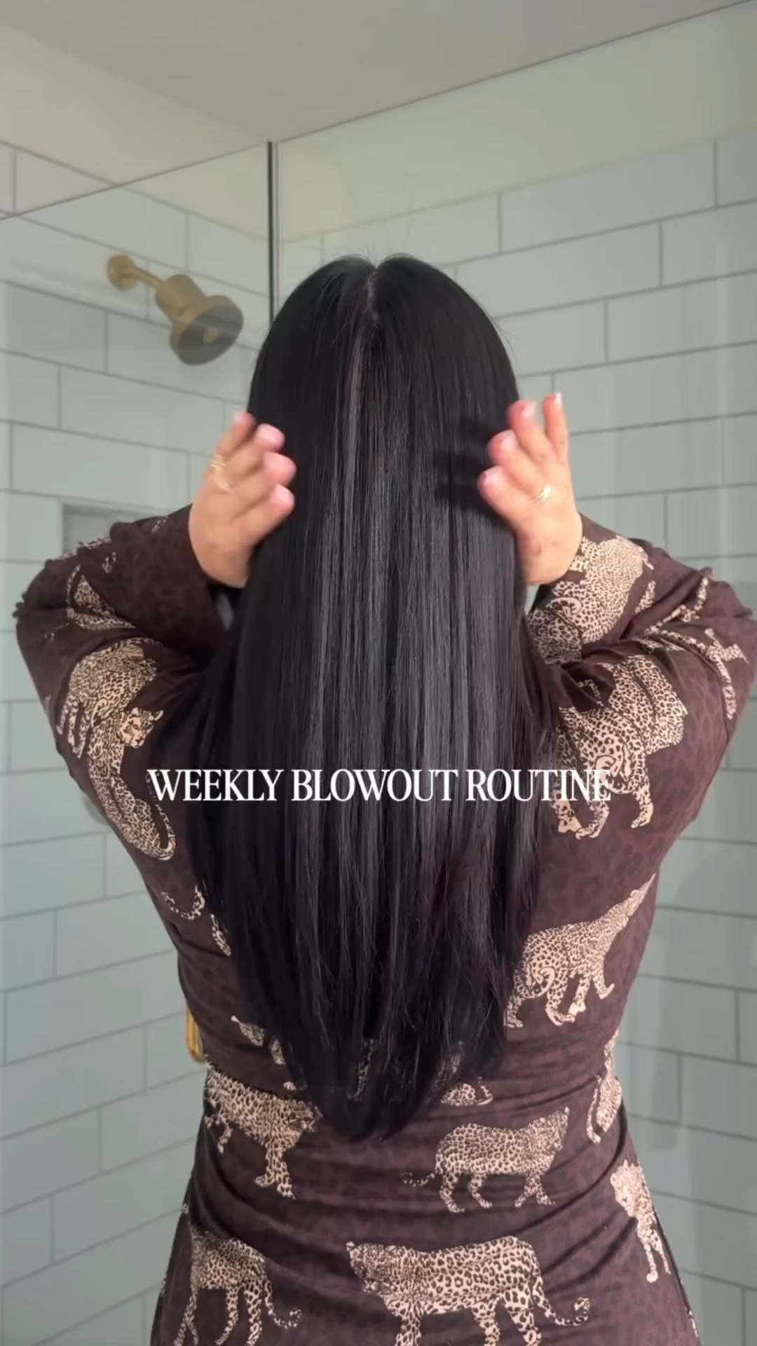 current weekly blowout routine on my frizzy, curly, latina hair 👩🏻✨ 
—
@kerastase_official serum 
@lorealparis elvive leave in conditioner 
@dove 10 in 1 serum 
@sharkbeauty Beauty flex styler 
@t3micro Micro straightener 
@aveda miraculous hair oil