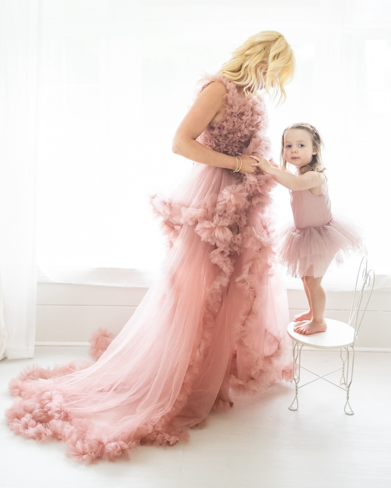 Maternity photoshoot inspiration 

#LTKBaby #LTKFamily #LTKBump
