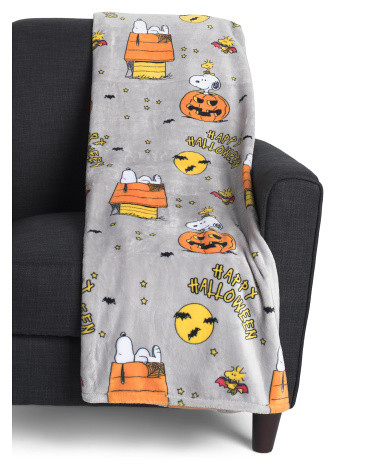 Snoopy And Woodstock Happy Halloween Plush Throw | Marshalls