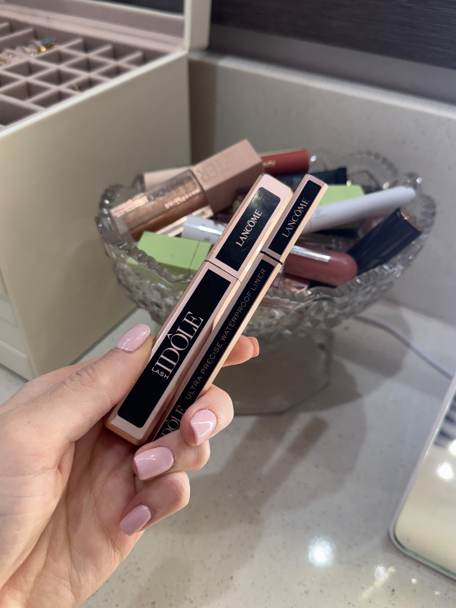 My favorite mascara that I’ve been using every day for the past couple months is on sale today! It separates all my lashes and I love this one!! 💋

#LTKWatchNow #LTKBeauty #LTKSaleAlert