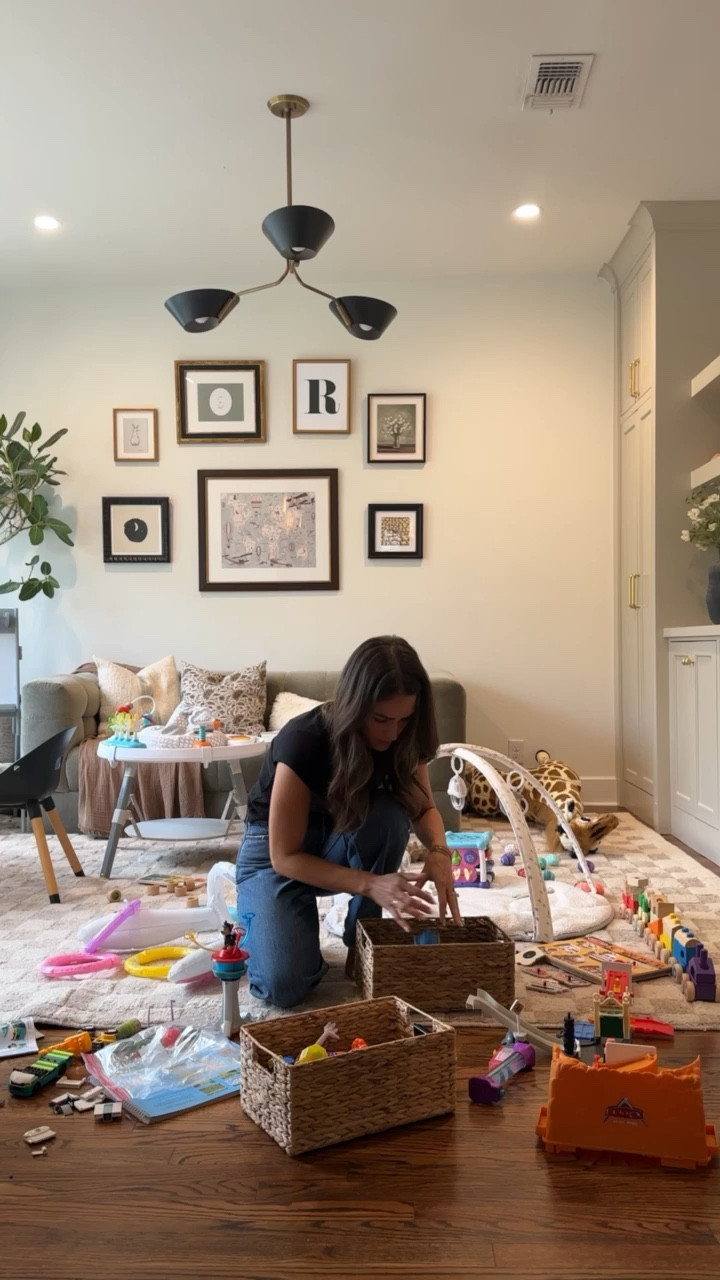 CLEAN UP THE PLAYROOM WITH ME ✨ this was oddly satisfying after being overstimulated with the 100 toys on the ground - we love a good reset!



#LTKWatchNow #LTKKids #LTKFamily