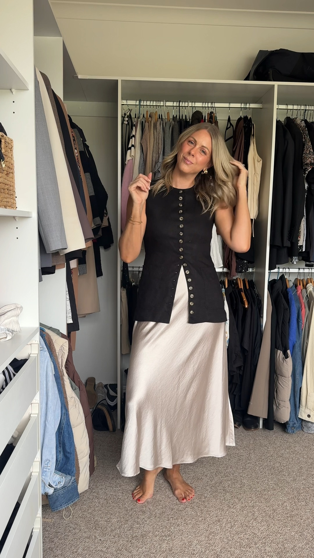 My favourite combo- satin and linen 🖤

#LTKsummer #LTKworkwear #LTKaustralia