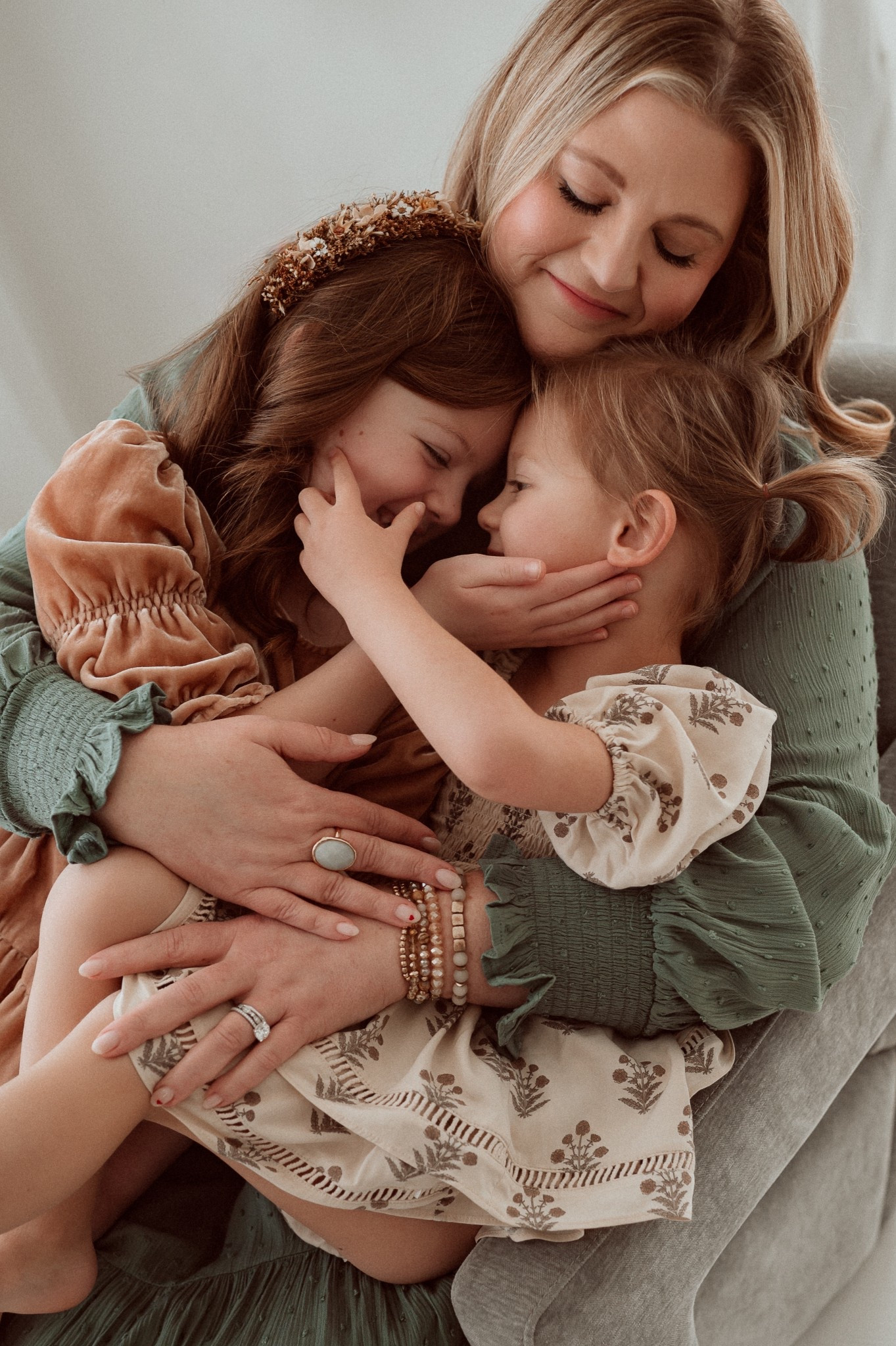 Looks for your motherhood session. This was styled using my client closet but I’m linking similar fits so you can steal the look too ✨

#LTKStyleTip #LTKKids #LTKFamily