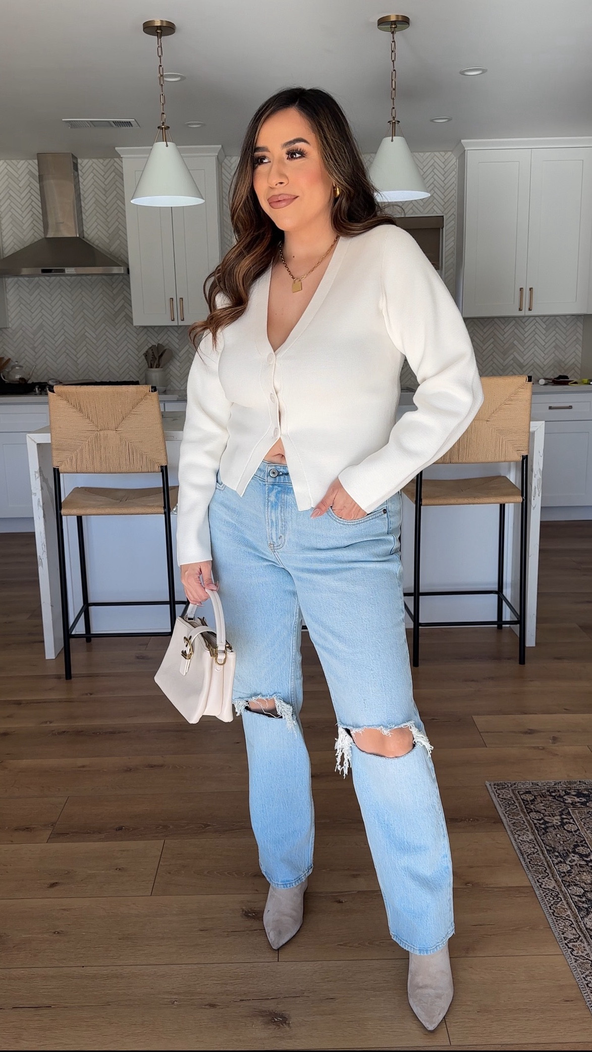 I usually go for high waisted jeans but these Midrise ones are soo good!! I’m wearing a size 31/12 and I love the fit! Medium in the cardigan and it’s very structured which I love! 

#LTKStyleTip #LTKMidsize #LTKFindsUnder100