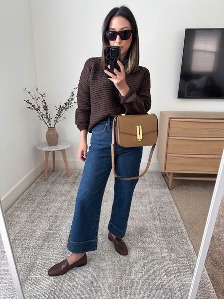 Chocolate brown for fall. Love this sweater, great texture, oversized fit. 

Madewell sweater xs
J.Crew jeans petite 24
Sam Edelman loafers 5
DeMellier bag
Celine sunglasses 

Jeans, fall outfits, fall style, petite style 

#LTKitbag #LTKshoecrush #LTKfindsunder100