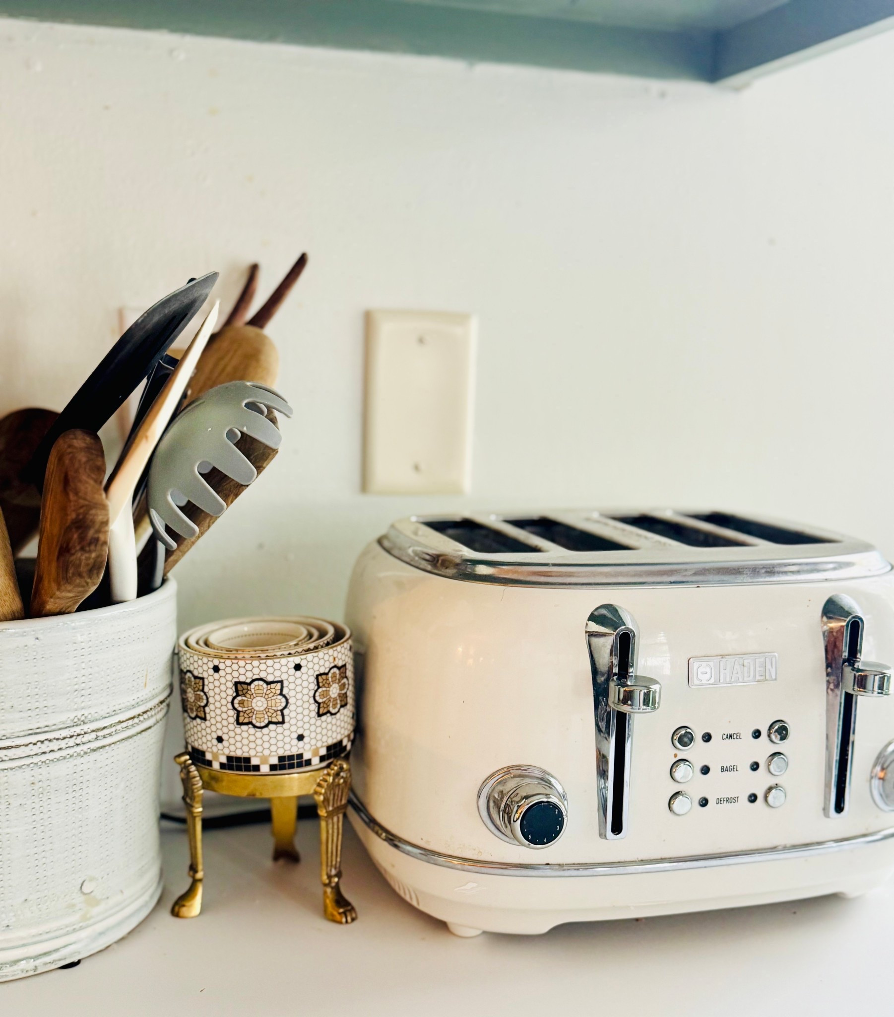 My favorite toaster, this has been the best !