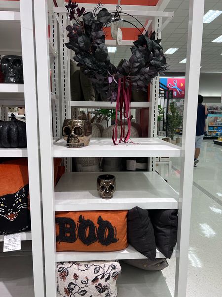 Halloween decor, black pumpkin, Halloween pillow, boo pillow, skull decor, black skull decor, gold skull decor, black wreath, Halloween wreath, target, threshold 



#LTKstyletip #LTKhome #LTKFind