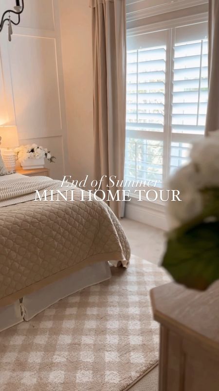 Thought I’d share a mini home tour before we completely transition over to fall and holiday decor 

#LTKhome #LTKfamily #LTKSeasonal