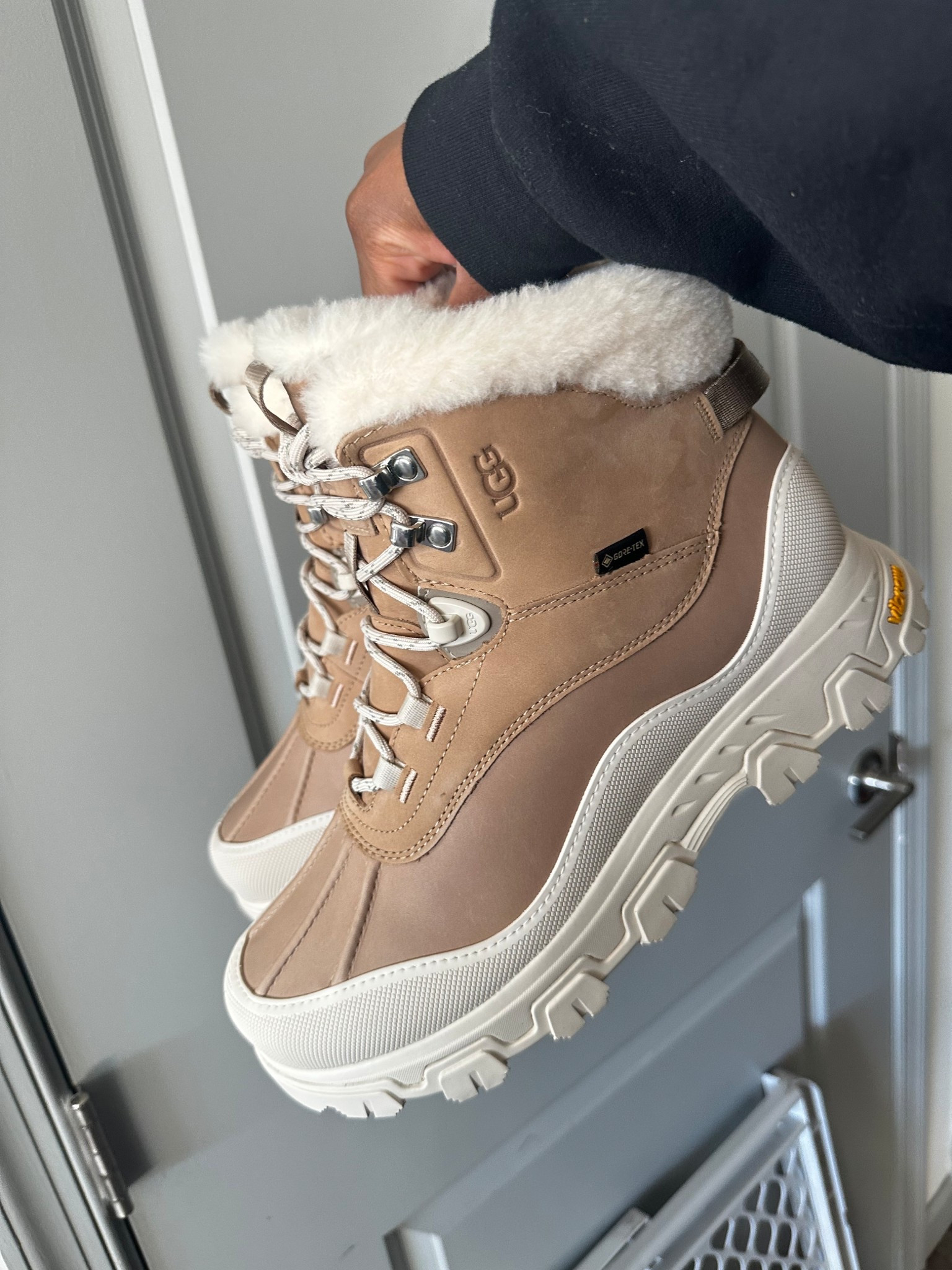 My cute UGGS boots I just got to be winter ready😍. 

#LTKPlusSize #LTKMidsize #LTKootd