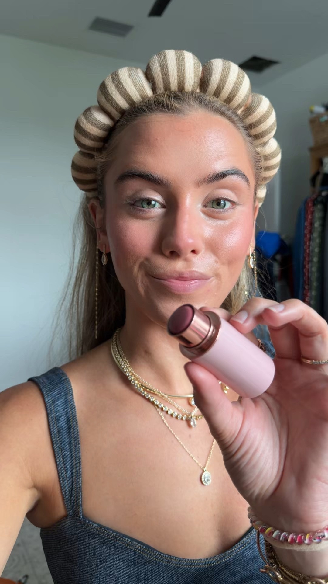 A smaller design of our cult classic 101 Contoured Foundation brush, the 109 is ideal for smaller face shapes to blend out cream or liquid foundations and concealers. 
It can also multitask to blend out cream or liquid contour, bronzer, blush or highlighter!
 @bkbeauty

#LTKgrwm #LTKselfcare #LTKBeauty